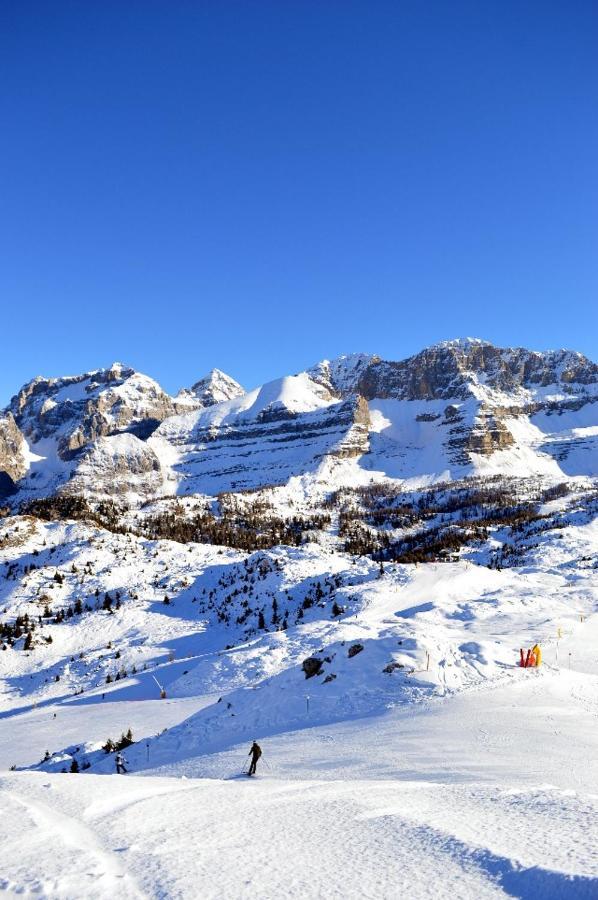 Spinale Casa In Centro, Arrivi Con Gli Sci! Sanificazione A Vapore Madonna di Campiglio Exterior photo