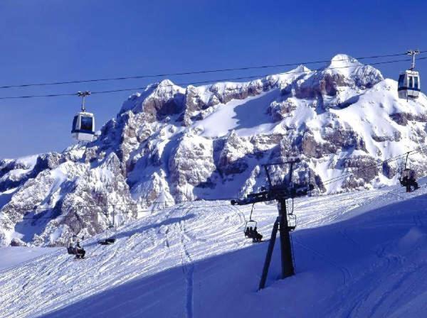 Spinale Casa In Centro, Arrivi Con Gli Sci! Sanificazione A Vapore Madonna di Campiglio Exterior photo