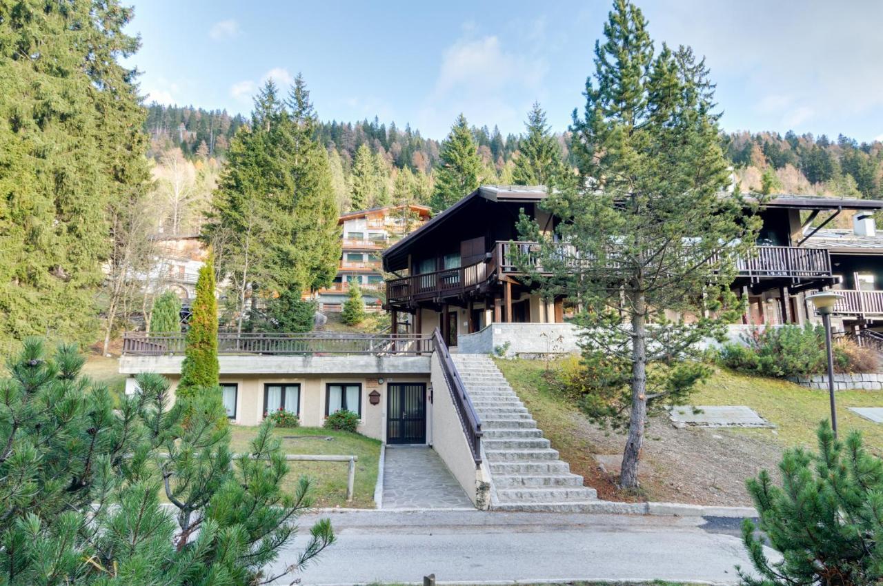 Spinale Casa In Centro, Arrivi Con Gli Sci! Sanificazione A Vapore Madonna di Campiglio Exterior photo