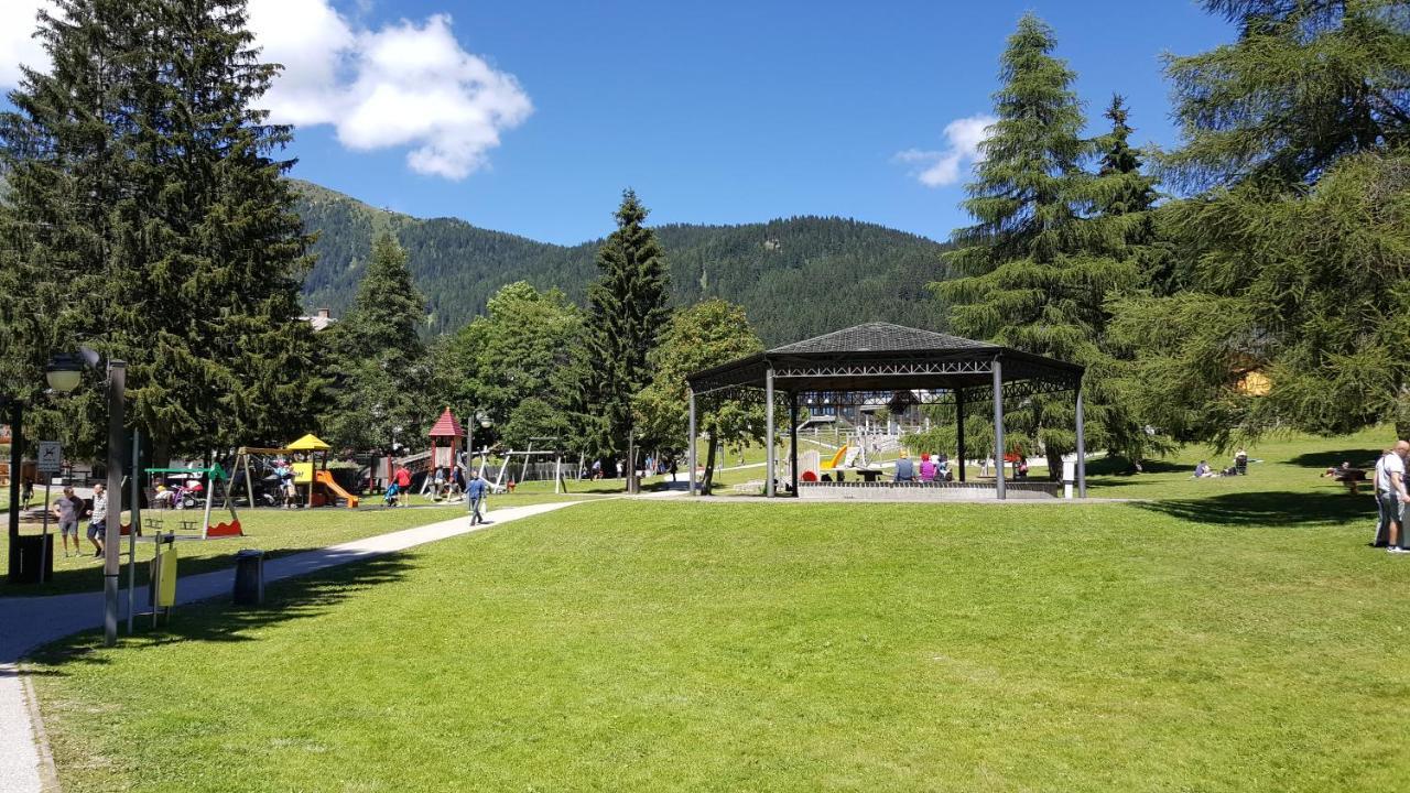 Spinale Casa In Centro, Arrivi Con Gli Sci! Sanificazione A Vapore Madonna di Campiglio Exterior photo